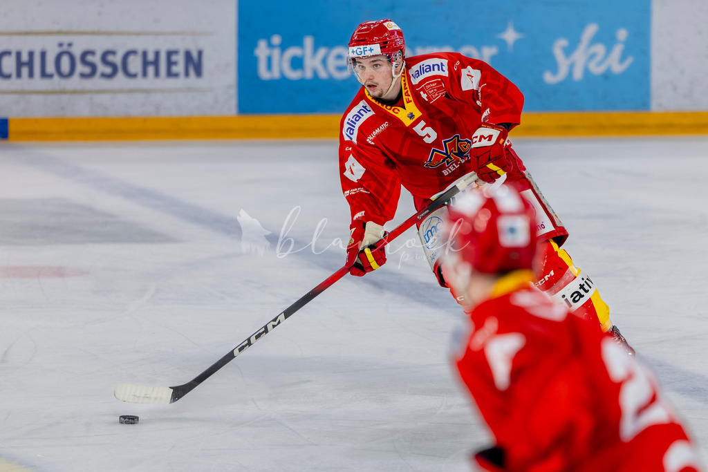 EHCB vs GCK 20260104-8095 | Sportbilder, Sportfotograf, Hochzeits- und Eventfotografin, Flugshows, Portraits und Tiershooting, Aviation, Downhill, Nationalleague, Swissleague, International