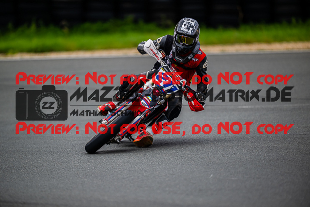 MaZZes_FotoMatrix_220903_5236 | S4