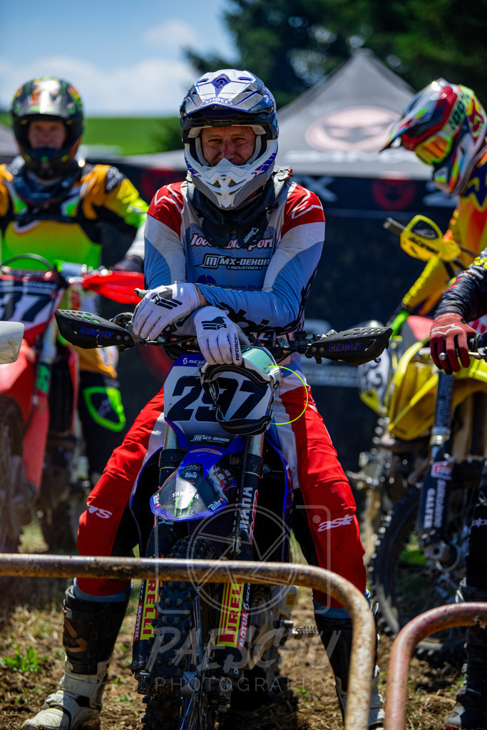 SE (177) | Paeschuphoto Shop - Wer nicht sucht der auch nicht findet.Ob Motocrossbilder oder von einem besuchtem Spiel, Hauptsache Action. - Realisiert mit Pictrs.com
