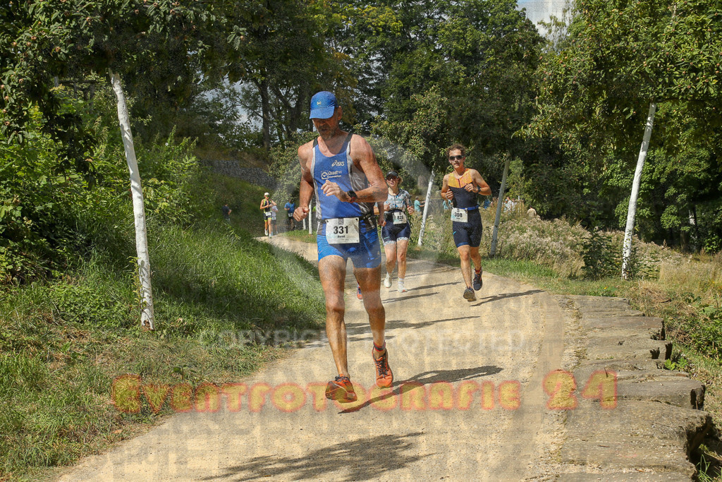 250824_1339_EX1_3116 | Sportfotografie im Rhein-Sieg Kreis, Köln, Bonn, NRW, Rheinland Pfalz, Hessen, etc. Unser Tätigkeitsfeld umfasst den Laufsport vom Volkslauf über den Marathon, Duathlon, Triathon bis zum Ultralauf wie Kölnpfad Ultra oder Schindertrail.