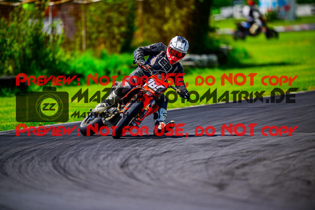 MaZZes_FotoMatrix_240714_6007705_5059 | S2