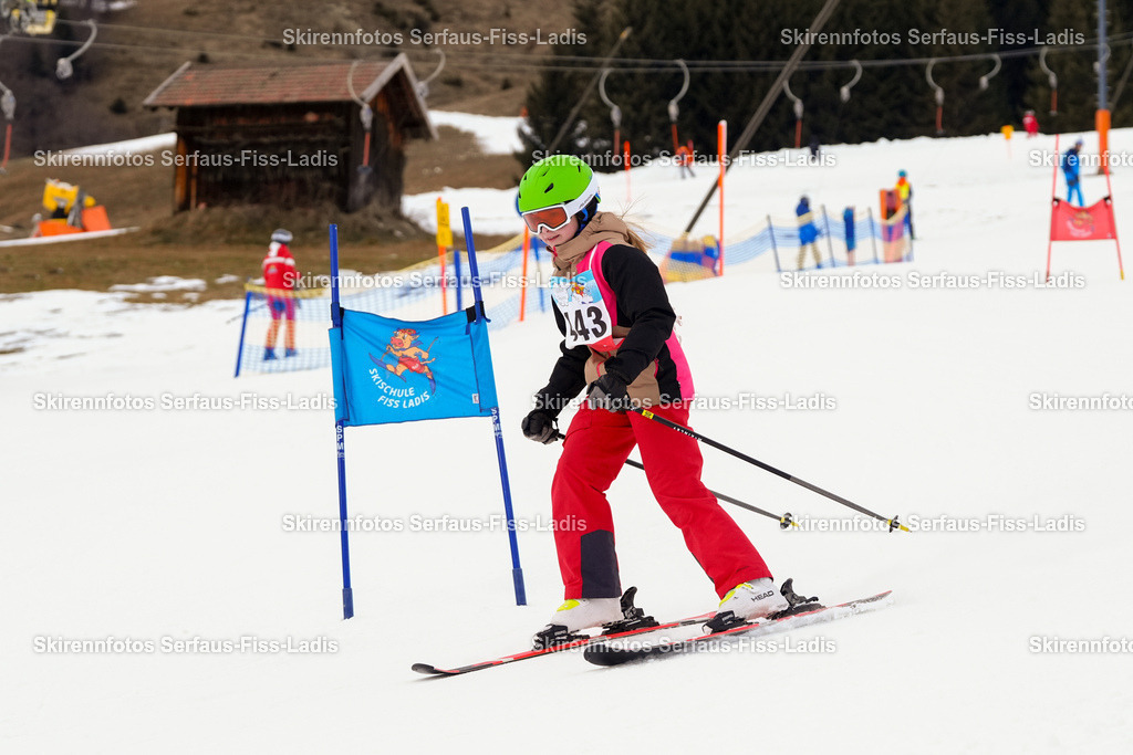 SRF_02.01.2026_0735 | Skirennfotos,Serfaus,Fiss,Ladis,Kinderskirennen,Winter,Tirol,Oberland,skirace,SFL,feelfree,weil wir's genießen,ski,Ski,skifahren,Sonnenplateau, - Realisiert mit Pictrs.com