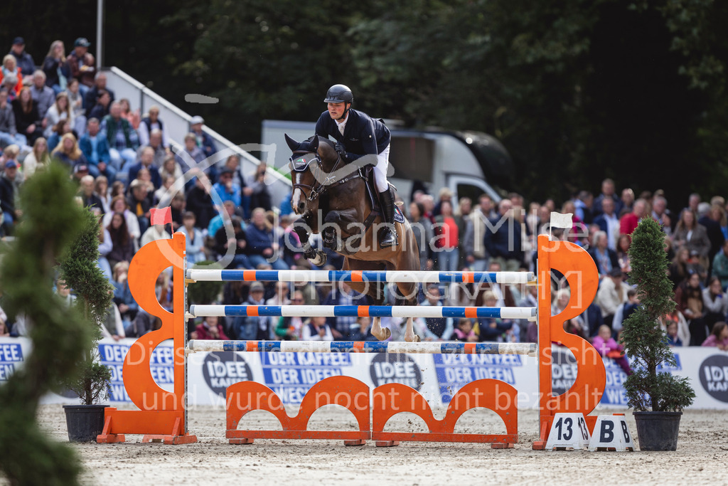 240915_OWLCh_GP-916 | Deine schönsten Turniermomente als professionelle Fotos! Entdecke hochwertige Pferdesport-Fotografie im Online-Shop. Jetzt Fotos finden & bestellen!