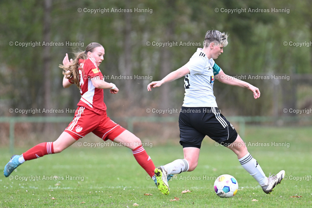 Fußball I Frauen I Saison 2024-25 I Oberliga I FC Jesteburg-Bendestorf - SpVg Aurich Frauen I 13.4.2025 | a-hannig - Realisiert mit Pictrs.com