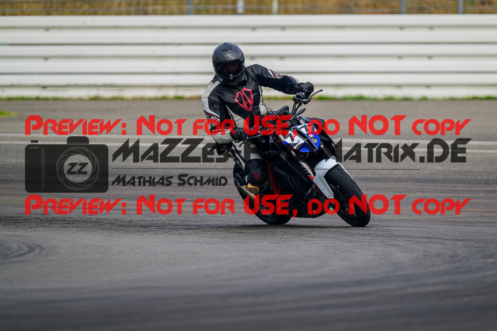 MaZZes_Fotomatrix_20240923_6007705_9877 | WEISS