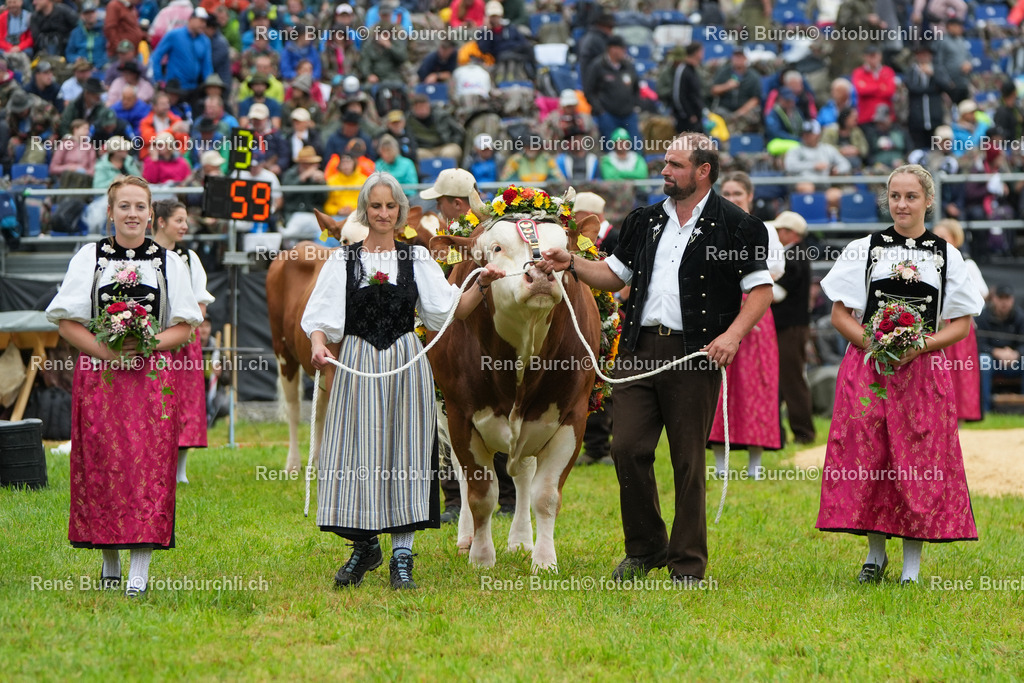 64 | René Burch leidenschaftlicher Fotograf aus Kerns in Obwalden.  Hier finden sie Sport, Landschaft und Natur Fotografie.
 - Realisiert mit Pictrs.com