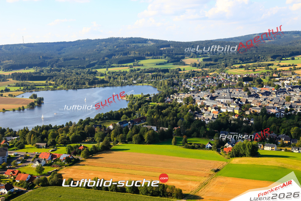 Die Luftaufnahme See - Weissenstadt wurde vom UL-Flugzeug (keine Drohne) aus fotografiert.Hohe Druck- Auflösung-die Geschenkidee!