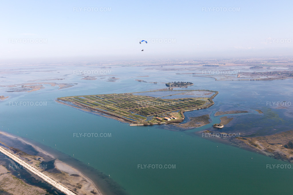 Aerial view: View of the town in Grado in the state Gorizia, Italy.Photo: IMG_098071.jpg taken on 04/03/2017 by Werner Riehm/FLY-FOTO.comResolution of the original: 5472 x 3648 px