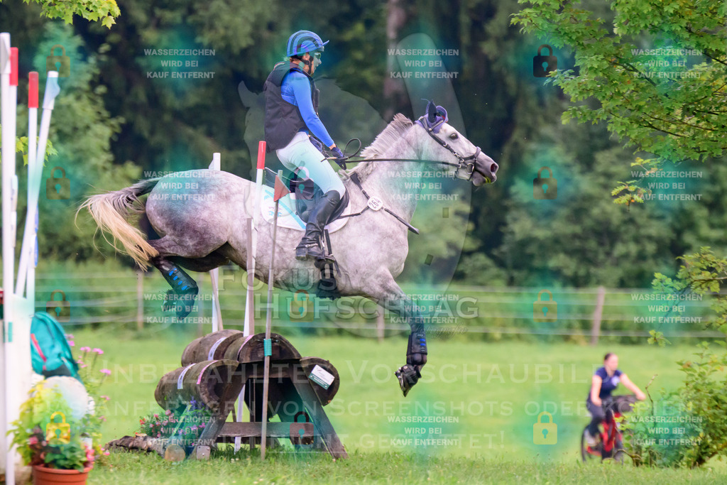 18072026-Schwaiganger-Prfg06-0144 | Fokus Hufschlag Fotografie - Realisiert mit Pictrs.com
