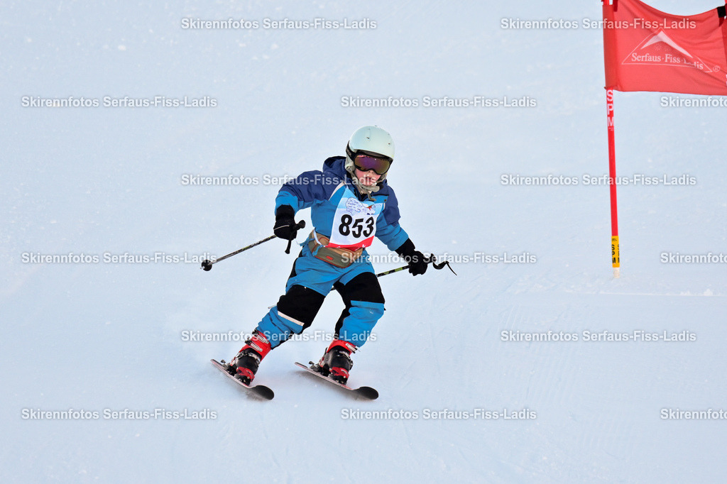 SRF_25.12.2025_0172 | Skirennfotos,Serfaus,Fiss,Ladis,Kinderskirennen,Winter,Tirol,Oberland,skirace,SFL,feelfree,weil wir's genießen,ski,Ski,skifahren,Sonnenplateau, - Realisiert mit Pictrs.com