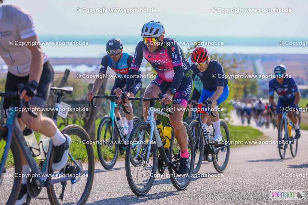 TRA_0707 | Neusiedlersee Radmarathon 2026@sportshot_your_pictrs #yourpictures#roadtowm2029 #nrm #neusiedlerseeradmarathon #neusiedlersee #neusiedlerseetourismus #burgenland #mörbisch #nrm26 #burgenlandtourismus #voglundco #poweredbyburgenlandtourismus #radsport #rad #marathon #ucigranfondo #visitburgenland #ucigranfondoworldseries