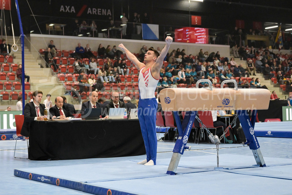 Schweizer Meisterschaften Kunstturnen Mannschaften Männer (B) - 22. November 2025 | Schweizer Meisterschaften Kunstturnen Mannschaften Männer (B)AXA Arena, WinterthurBild: Sportfotografie Markus Aeschimann | www.markus-aeschimann.ch - Realisiert mit Pictrs.com