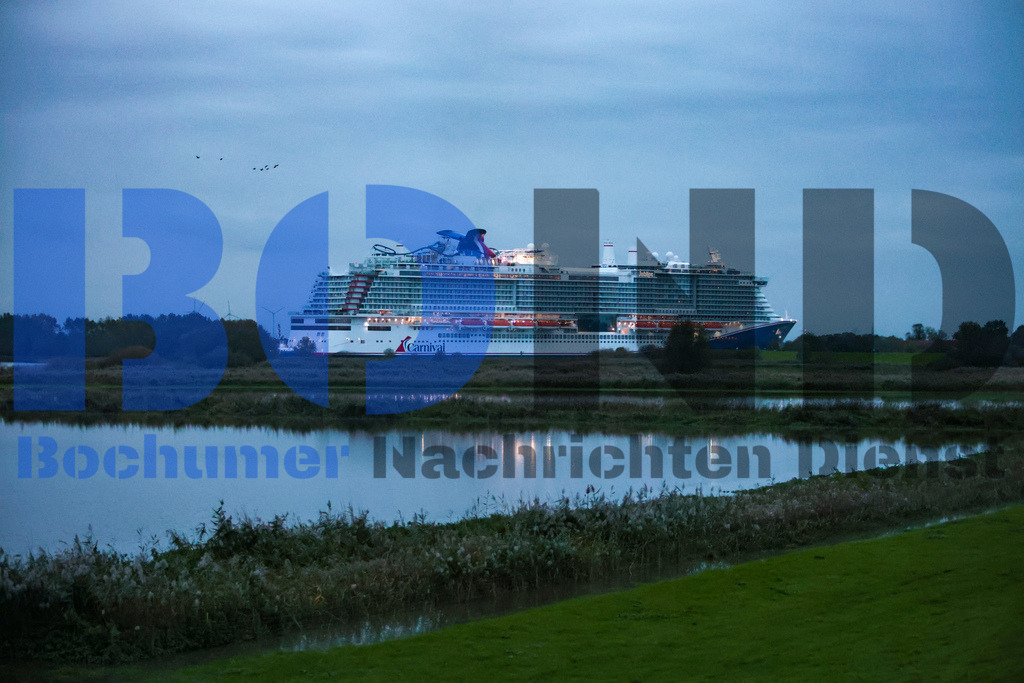  30.10.2023 - 
 | Sebastian Sendlak / Bochumer Nachrichtendienst (BOND) - Ueberfuehrung Carnival Jubilee - Meyer Werft Papenburg - Realisiert mit Pictrs.com