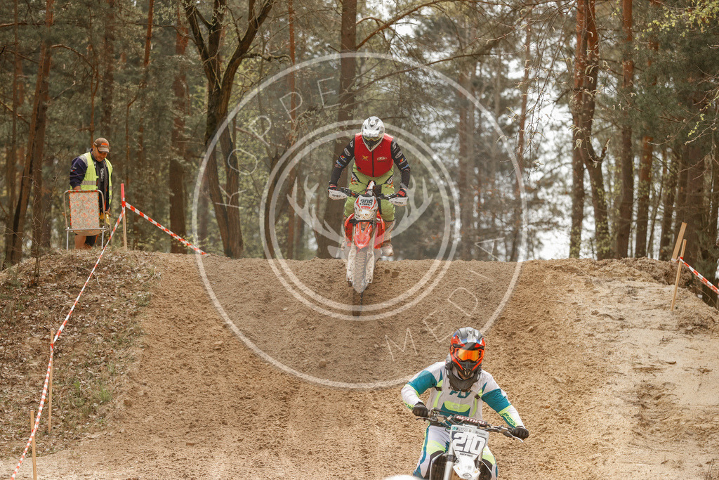 4TaktLauf1-111 | koppe-media - Realisiert mit Pictrs.com