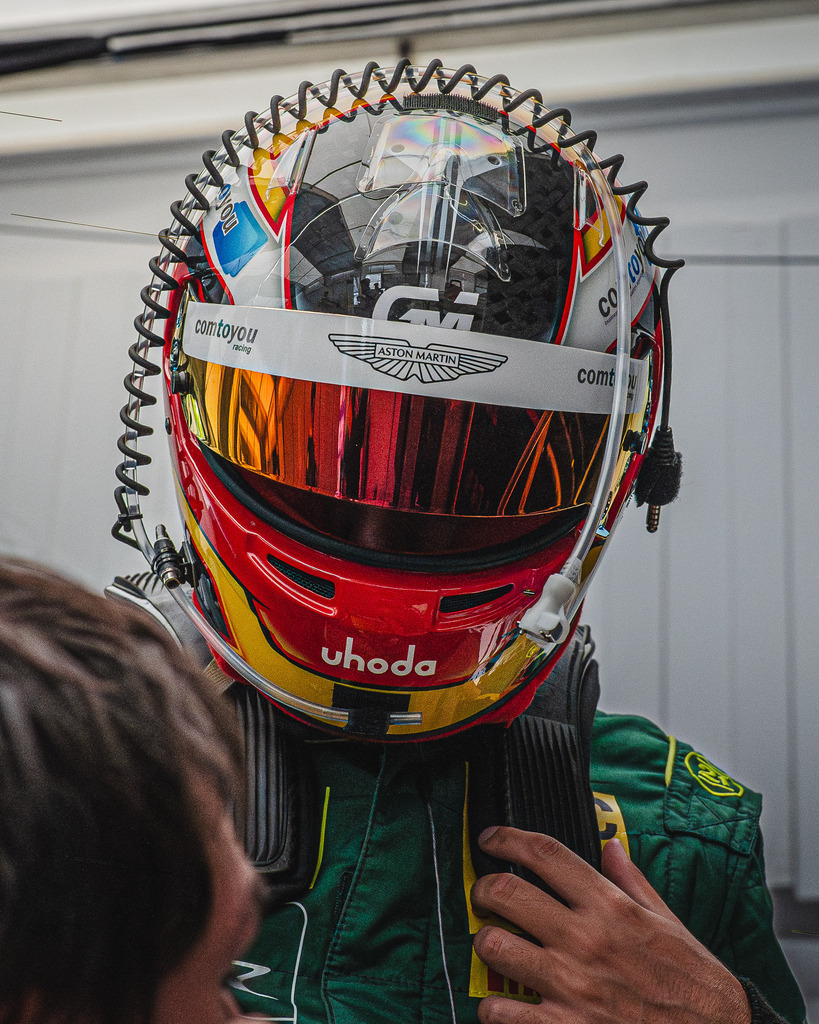 TXO05599 | Exklusive Motorsport-Fotografie aus Leipzig von TXO Media – für Rennfahrer, Teams & Sponsoren. Sausemuth liefert starke Bilder, die Emotion zeigen. Jetzt buchen & glänzen! - Realisiert mit Pictrs.com