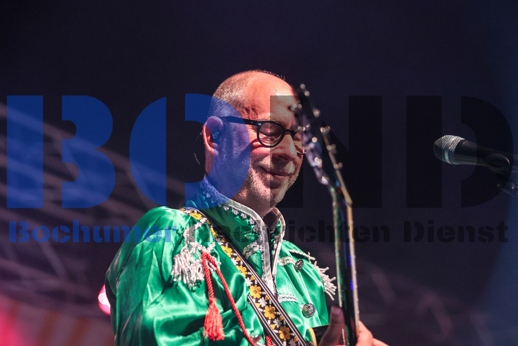 SES_GEBZFR20250828-23 | bond - Realisiert mit Pictrs.com