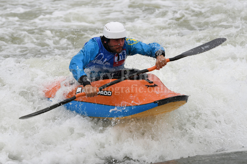 ICF CANOE FREESTYLE WORLD CUP 1 / PLATTLING | 2024 ICF CANOE FREESTYLE WORLD CUP 1 / PLATTLINGMen's Kayak Surface Final Sieger Harry PRICE (Great Britain) #126  - Realisiert mit Pictrs.com