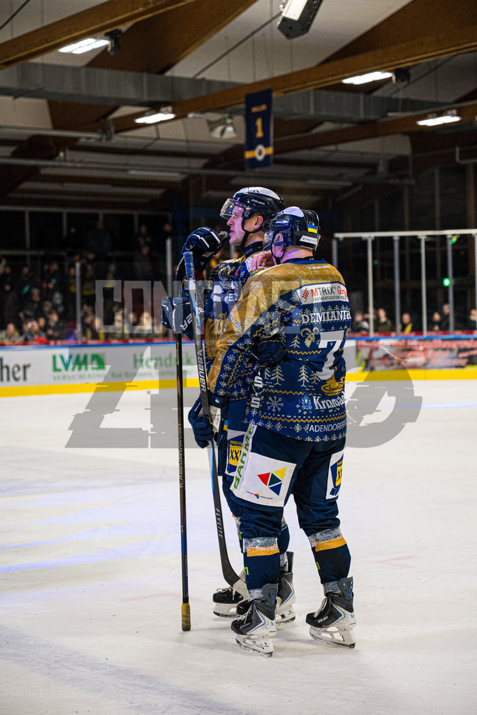 Eishockey I Herren I Saison 2025-2026 I Regionalliga Nord I Adendorfer EC - Harzer Falken | CONTRAST ZERØ MEDIA - Realisiert mit Pictrs.com