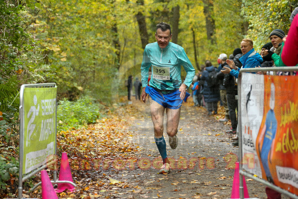 251026_1220_EX1_0101 | Sportfotografie im Rhein-Sieg Kreis, Köln, Bonn, NRW, Rheinland Pfalz, Hessen, etc. Unser Tätigkeitsfeld umfasst den Laufsport vom Volkslauf über den Marathon, Duathlon, Triathon bis zum Ultralauf wie Kölnpfad Ultra oder Schindertrail.