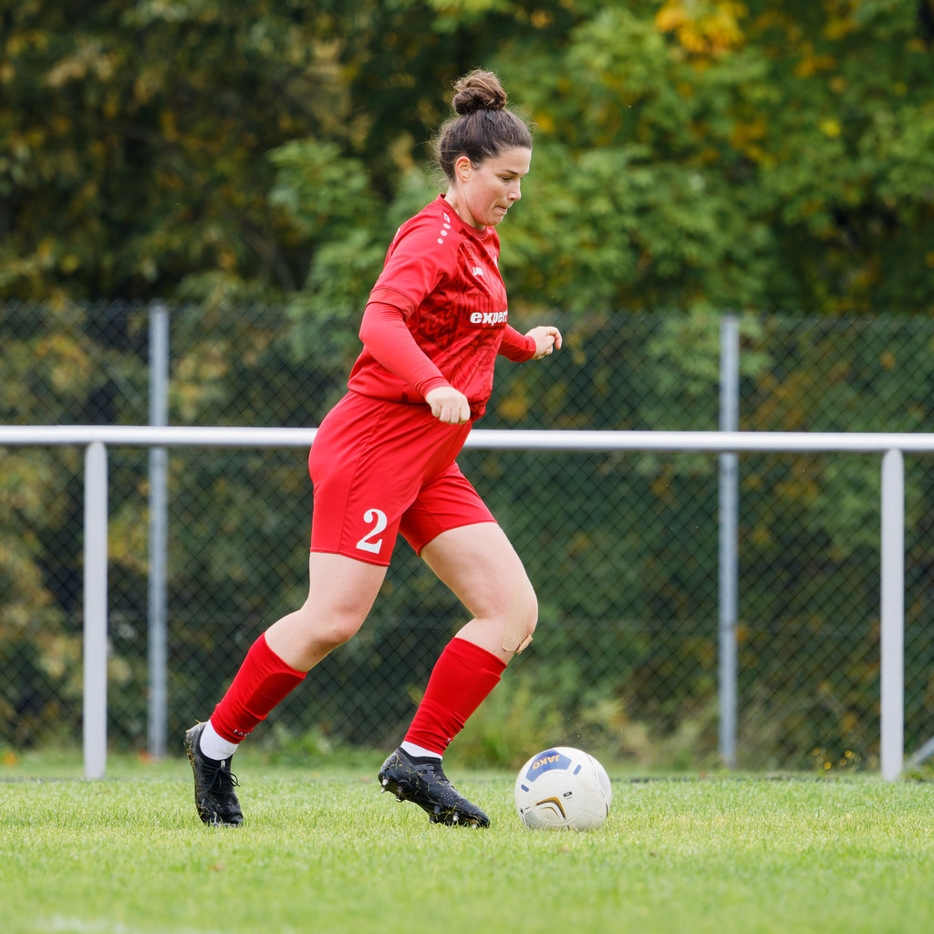 FCEFCH_251012_1187 | Fotopresso – Sportfotografie in Heidenheim & Umgebung. Professionelle Sportfotografie für unvergessliche Momente. Dynamische Action-Shots, emotionale Szenen & hochwertige Bilder. - Realisiert mit Pictrs.com