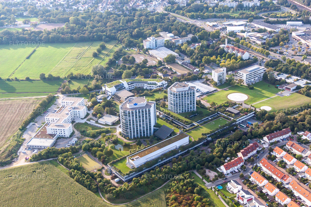 Luftbild: BG Unfallklink im Ortsteil Oggersheim in Ludwigshafen im Bundesland Rheinland-Pfalz in Deutschland. Foto: IMG_71156.jpg vom 27.08.2014 durch Werner Riehm/FLY-FOTO.de