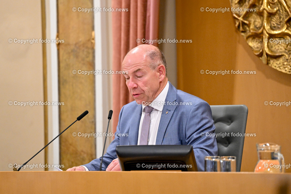 Landhaus Linz_ Promenade_ Landtagssitzung_ 13.06.2024-2 | 13.04.2024, Landhaus Linz AUT, Promenade, Landtagssitzung, im Bild Max Hiegelsberger (1.Landtagspraesident, VP)