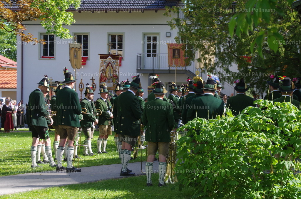 IMGP4906 | fotografiert von Axel PollmannLeonhardi Wallfahrt Benediktbeuern und Murnau, Fronleichnam, Fasching, Landschaft im Loisachtal und Benediktbeuern  - Realisiert mit Pictrs.com