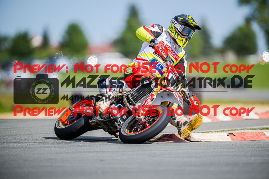 MaZZes_FotoMatrix_220903_3752 | S3