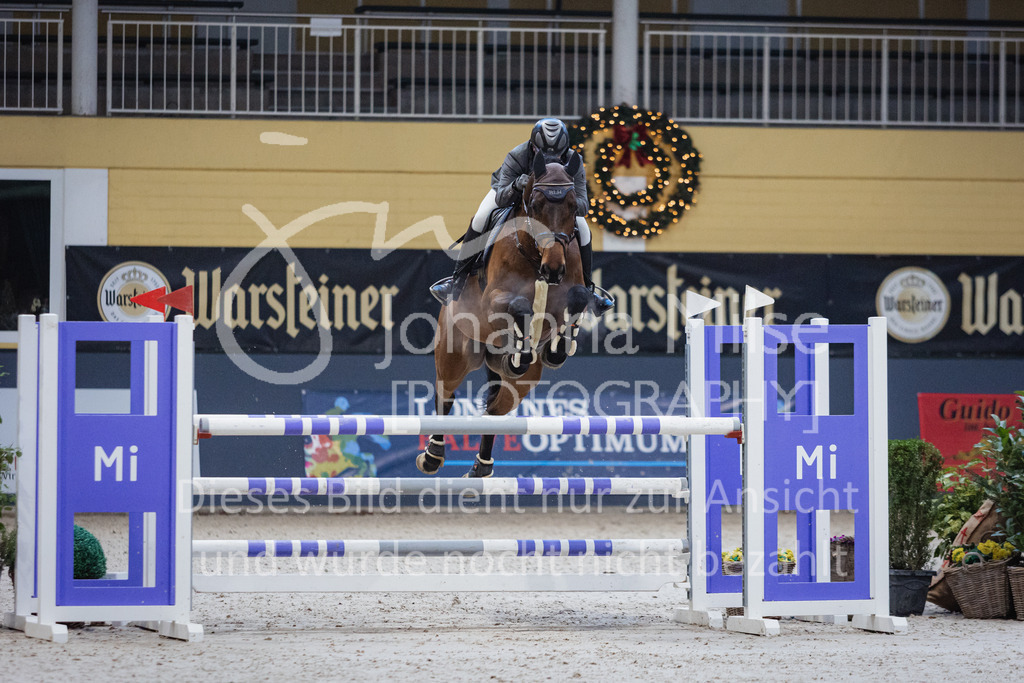 221217_Warstein_Stil-M-204 | Deine schönsten Turniermomente als professionelle Fotos! Entdecke hochwertige Pferdesport-Fotografie im Online-Shop. Jetzt Fotos finden & bestellen!