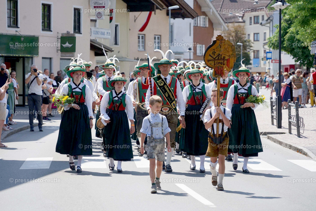 15a-VILS-Bundesmusikfest-2023-Juni16-Reutte-DSC06526 | Info aus dem Bezirk Reutte/Ausserfern Tirol sowie eine umfangreiche Bilddatenbank über die gesamte Region: Lechtal, Talkessel Reutte, Tannheimertal, Zwischentoren. Lech, Plansee, Zugspitze, Grenztunnel, B179, Fernpassstraße, Verkehr, Lawinen, Tradition, - Realisiert mit Pictrs.com