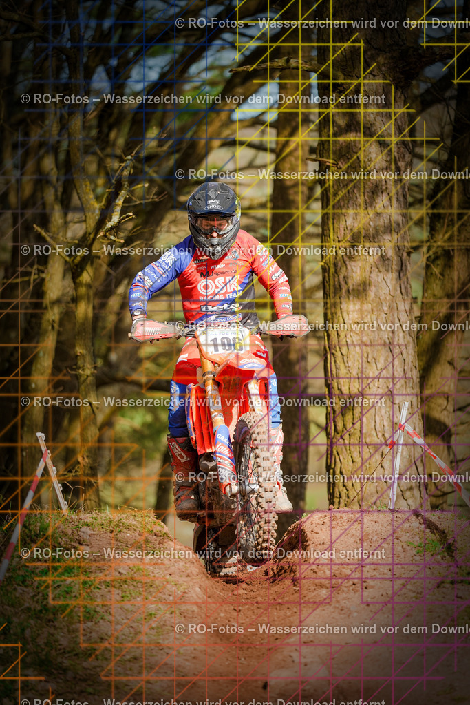 3 Lauf Mernes-1725 | Sportfotografie von RO-Fotos: Motorsport, Motocross, Enduro, Laufveranstaltungen und Triathlon. Professionelle Fotos von Sportlern und Events. - Realisiert mit Pictrs.com