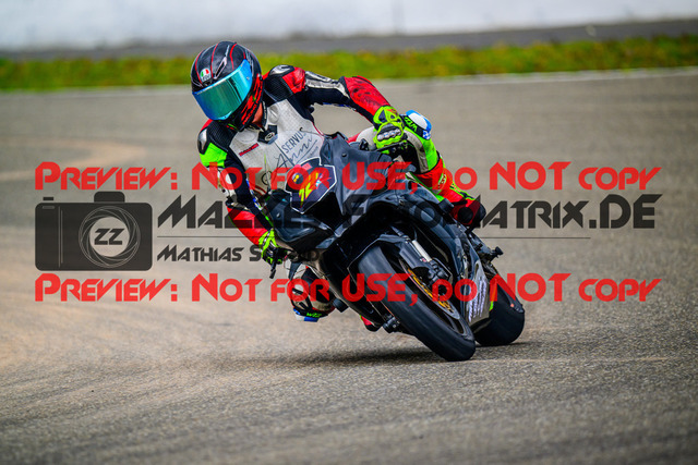 MaZZes_FotoMatrix_240910_6007705_3021 | ROT