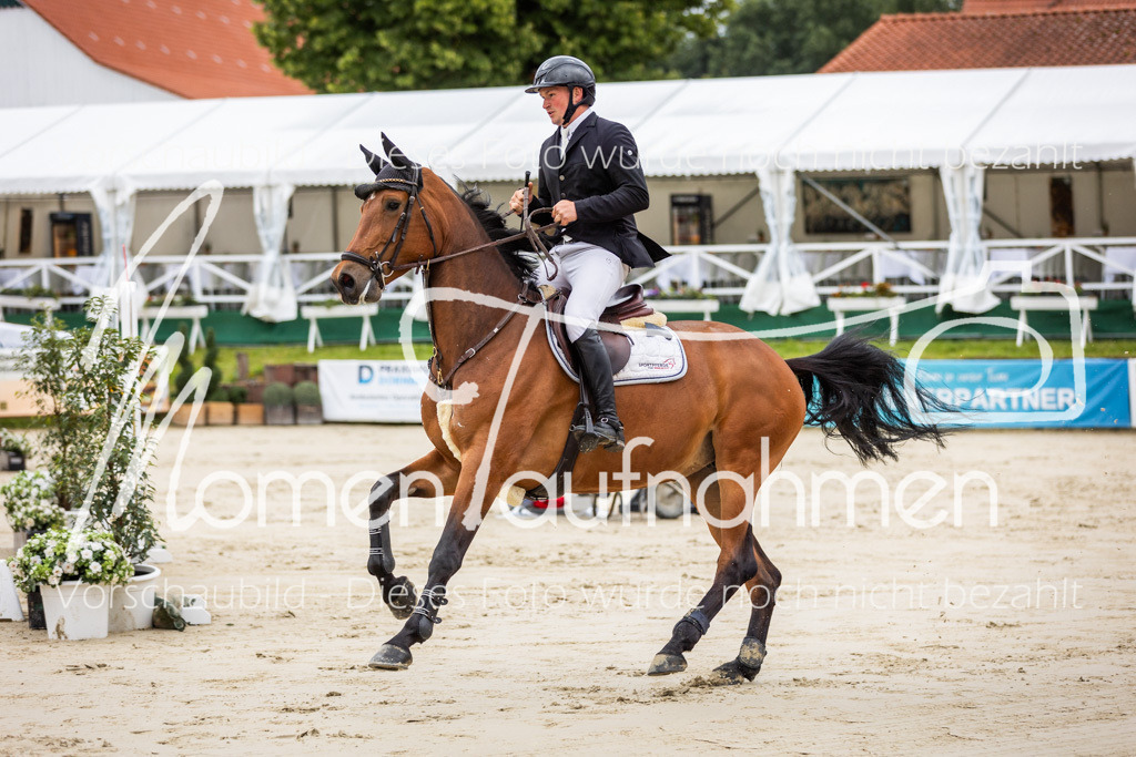 BHO-2PhSpr-M-5-2207 | MomenTaufnahmen Pferdesportfotos