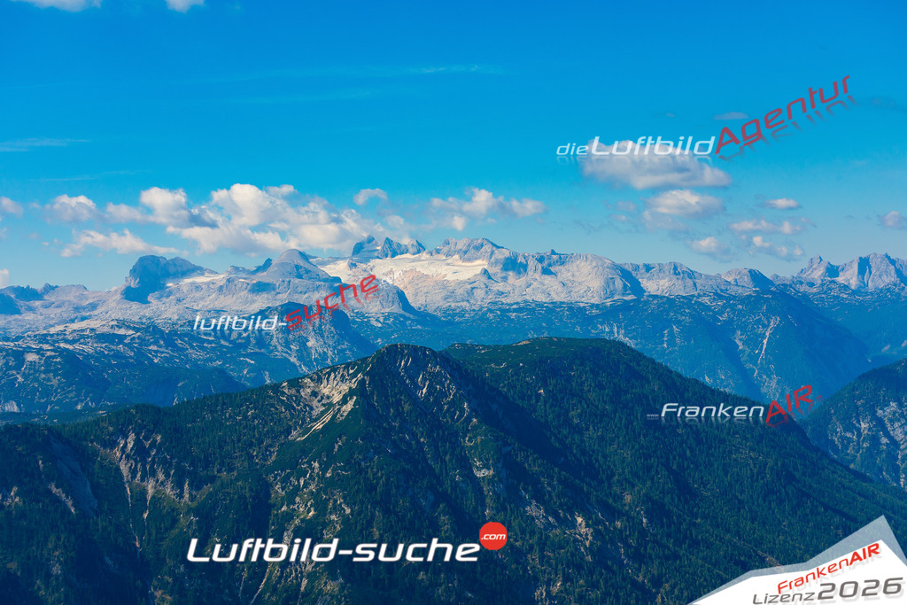 Schöne Luftaufnahme als Geschenk in Dachstein Gletscher Hallstatt - Die Luftbildaufnahme wurde 2025 vom UL-Flugzeug heraus erstellt ( keine Drohne ) - Hochauflösende Luftaufnahme -Nicht vergleichbar mit Google Maps oder Satelittenbilder- Die Geschenkidee !Mit Lizenz und Bildrechte bestellbar
