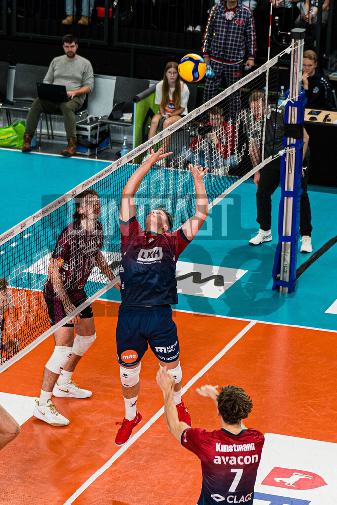 Volleyball I Herren I Saison 2025/2026 I Volleyball Bundesliga I 4. Spieltag I SVG Lüneburg - Energiequelle Netzhoppers KW | CONTRAST ZERØ MEDIA - Realisiert mit Pictrs.com