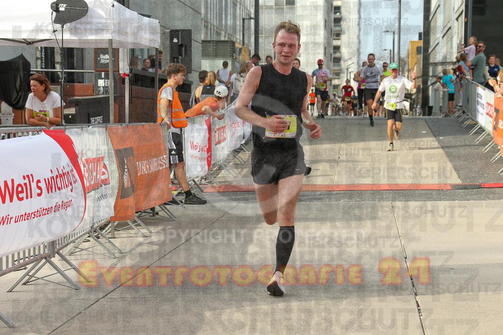250920_1527_EX1_9469 | Sportfotografie im Rhein-Sieg Kreis, Köln, Bonn, NRW, Rheinland Pfalz, Hessen, etc. Unser Tätigkeitsfeld umfasst den Laufsport vom Volkslauf über den Marathon, Duathlon, Triathon bis zum Ultralauf wie Kölnpfad Ultra oder Schindertrail.