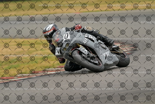 25bt05-1328 | markuskiefer.com - Realisiert mit Pictrs.com