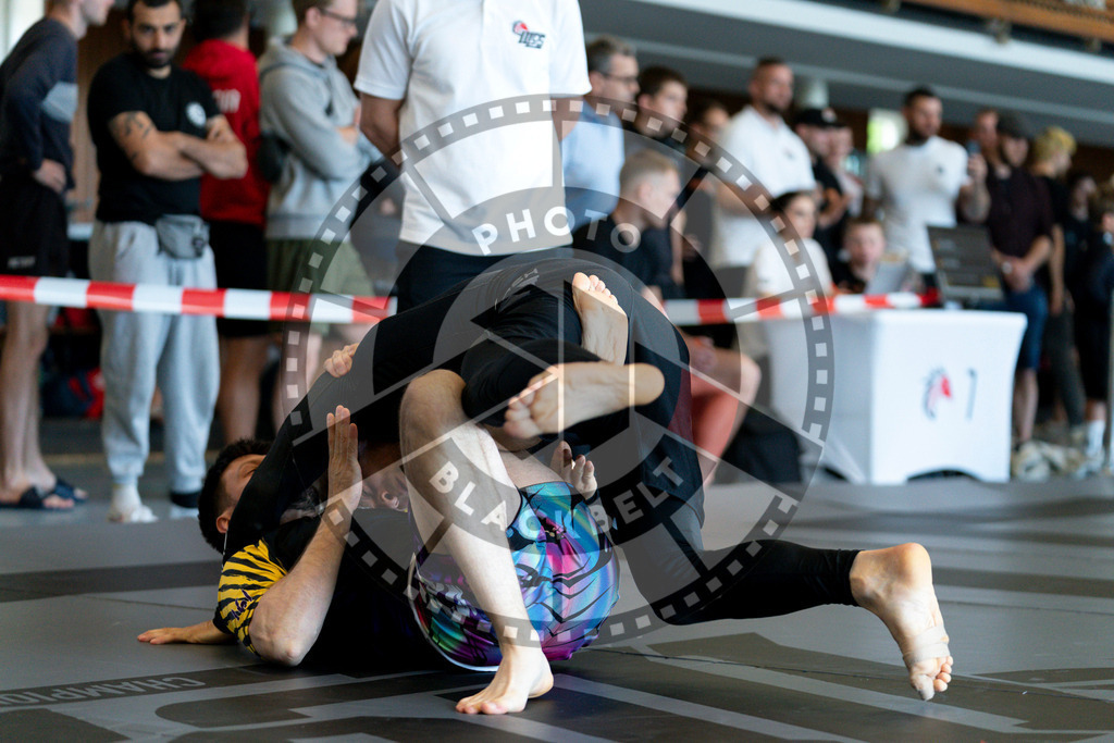 20240608PBB00896 | Fighters compete during the ILLCS VII summer edition luta livre competition in Hannover, Germany, on June 8, 2024.