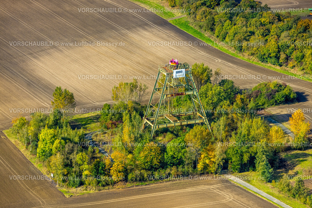 Hamm241008780SchachtDonarRadbod | Luftbild, RAG Vivawest Förderturm mit Krönung, Krone in Deutschlandfarben, Kunstobjekt von Künstlerin Kuray Cetinbaya, Schacht Donar Radbod Bauerschaft Nordick, Herbern, Ascheberg, Ruhrgebiet, Nordrhein-Westfalen, Deutschland