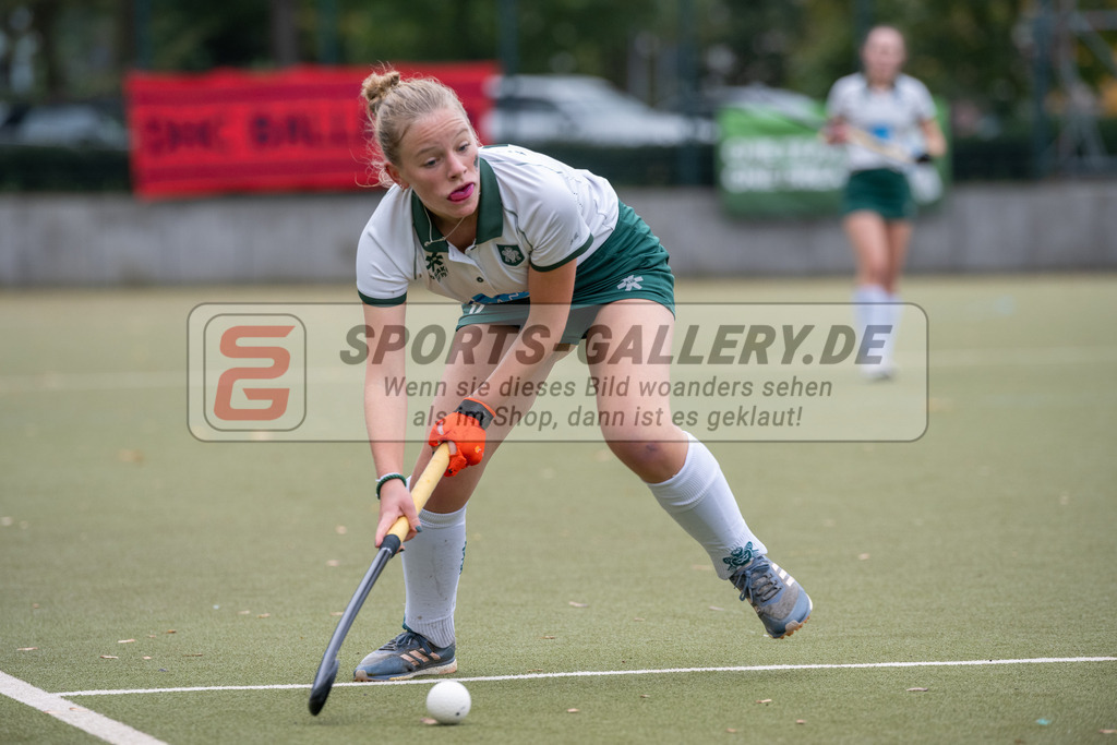 SFE_20231022_0048 | Deutsche Meisterschaft Weibliche U16 Finale Uhlenhorst Mülheim - Düsseldorfer HC am 22.10.2023 in Köln (Düsseldorfer Hockeyclub 1905 e.V.), Photo: Stephan Fehrmann 2023 (Sports-Gallery)