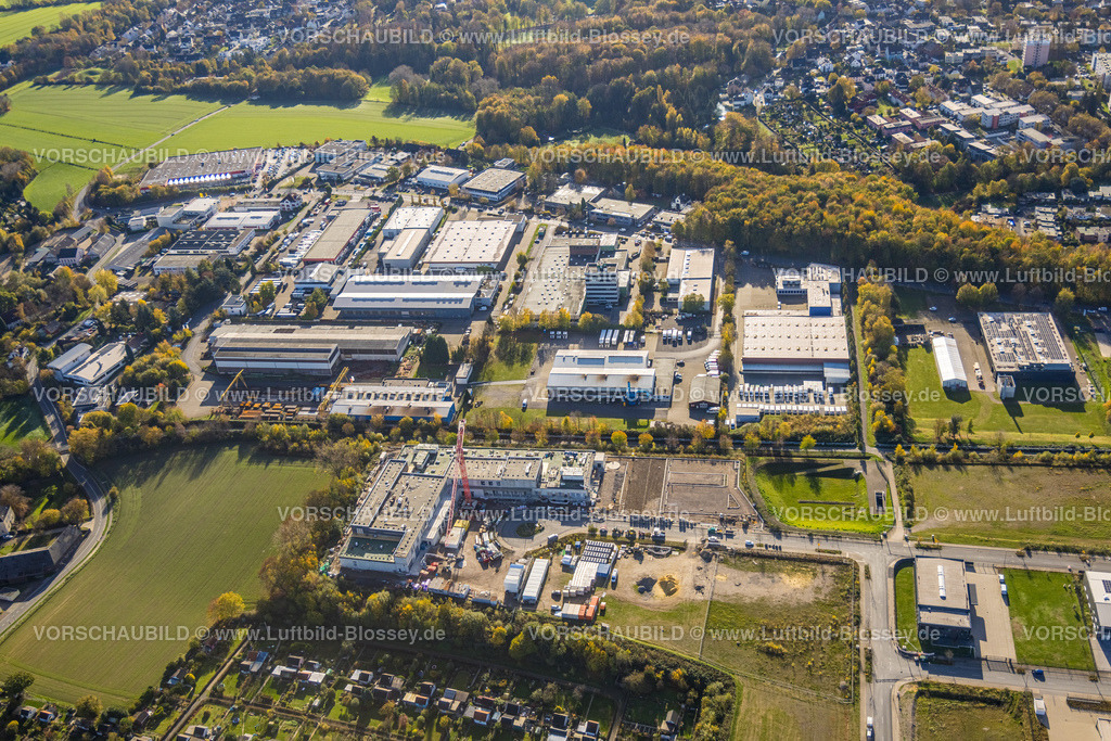 Bochum221100144 | Luftbild, Baustelle und Neubau im Gewerbegebiet An der Salzstraße, Neue Zentralküche des Katholischen Klinikums Bochum und der St. Elisabeth Gruppe, Gerthe, Bochum, Ruhrgebiet, Nordrhein-Westfalen, Deutschland