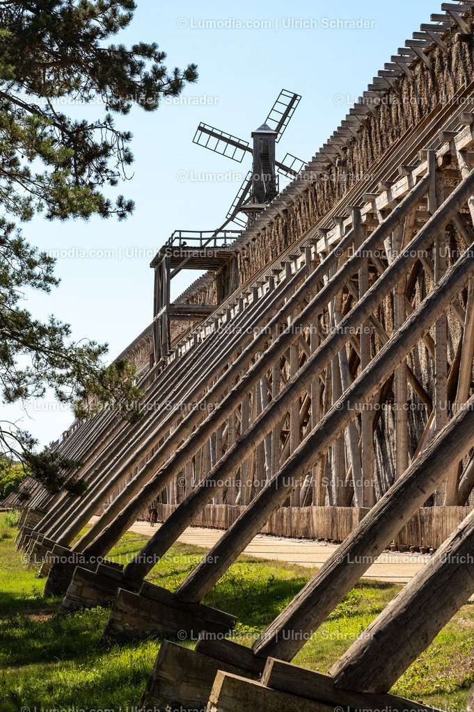 10049-13667 - Gradierwerk Schönebeck-Salzelmen | Stockfoto und Bilderpool mit Bildmaterial aus Deutschland, dem Harz, Halberstadt, Quedlinburg, Wernigerode und weltweit. Qualitativ hochwertige und professionelle Fotos anschauen und kaufen. - Realisiert mit Pictrs.com