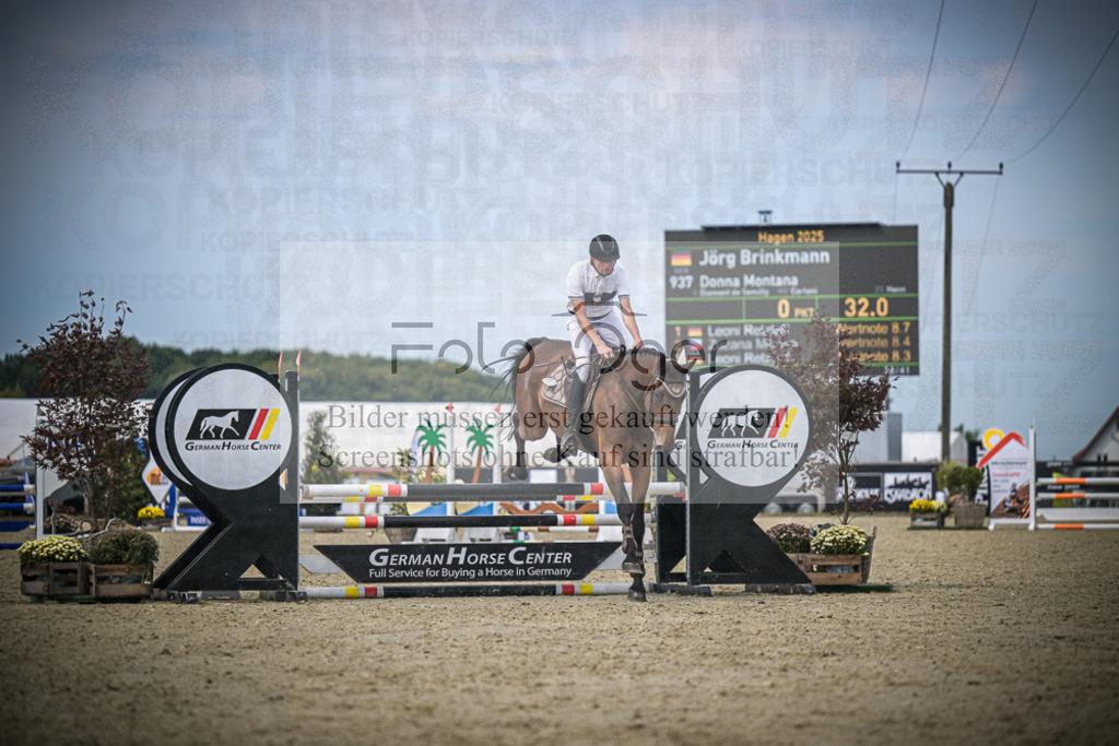 DOS_4202 | Entdecke hochwertige Reitturnierfotos von Foto Oger. Professionell, emotional und authentisch – jetzt Lieblingsmomente im Shop bestellen.Deutschlandweite Turnierfotografie. - Realisiert mit Pictrs.com