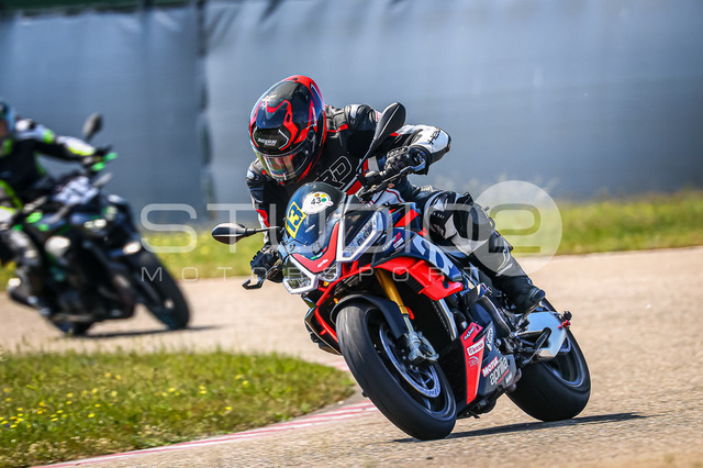 0013-260508DCB-006_13 | Deine Full-Service-Agentur für ✔️Videoproduktionen und ✔️Motorsportfotografie Jetzt Angebot anfragen!