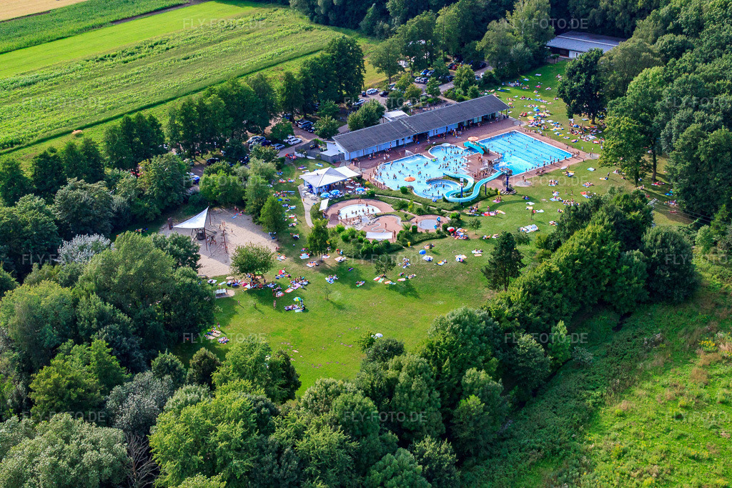 Luftbild: Waldschwimmbad Kandel in Kandel im Bundesland Rheinland-Pfalz in Deutschland. Foto: IMG_20237.jpg vom 16.08.2009 durch Werner Riehm/FLY-FOTO.de