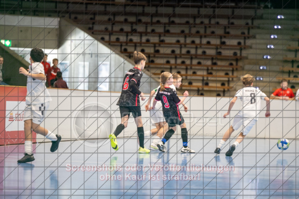 20260105_113410_1020 | 1.Göppinger SV (schwarz) vs. FSV Mainz 05GSV Masters - Fahrschule Traffic Cup in der EWS-Arena, Nördliche Ringstraße 87, 73033 Göppingen - 05.01.2026Foto: PhotoPeet-Sportfotografie/Peter Harich