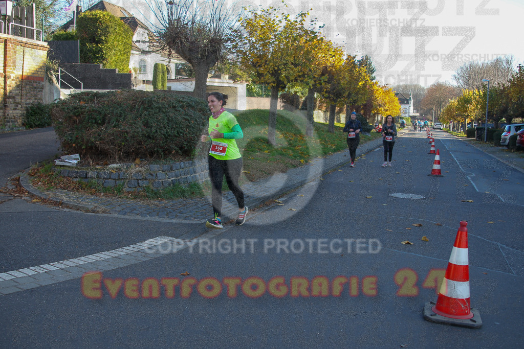 241201_1239_EV4_3165 | Sportfotografie im Rhein-Sieg Kreis, Köln, Bonn, NRW, Rheinland Pfalz, Hessen, etc. Unser Tätigkeitsfeld umfasst den Laufsport vom Volkslauf über den Marathon, Duathlon, Triathon bis zum Ultralauf wie Kölnpfad Ultra oder Schindertrail.