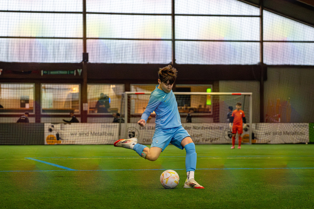 blr.pics-126 | Professionelle Fußball- und Sportfotografie. Spielbilder online ansehen und kaufen – Einzelbilder oder komplette Galerien in hoher Qualität. - Realisiert mit Pictrs.com