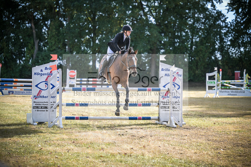 DOS_0226 | Entdecke hochwertige Reitturnierfotos von Foto Oger. Professionell, emotional und authentisch – jetzt Lieblingsmomente im Shop bestellen.Deutschlandweite Turnierfotografie. - Realisiert mit Pictrs.com