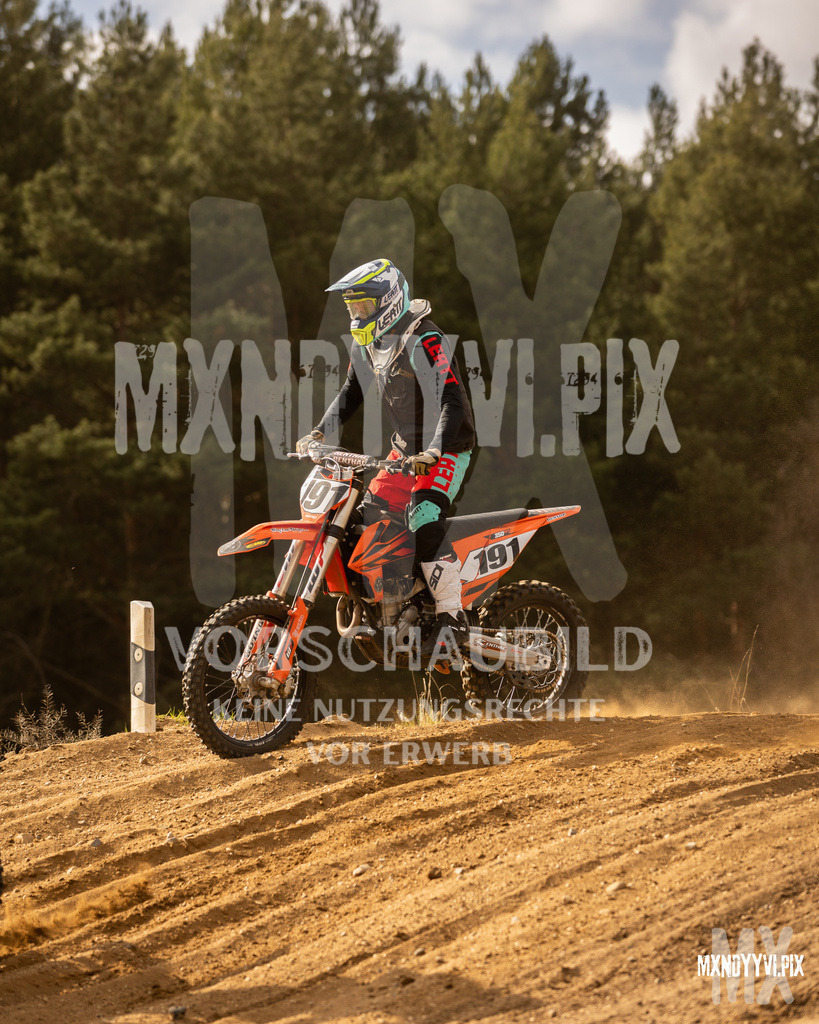 866A2091 | mxndyyvipix